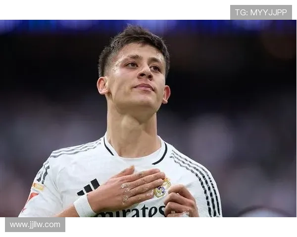 居莱尔绝妙吊射夺西甲月最佳